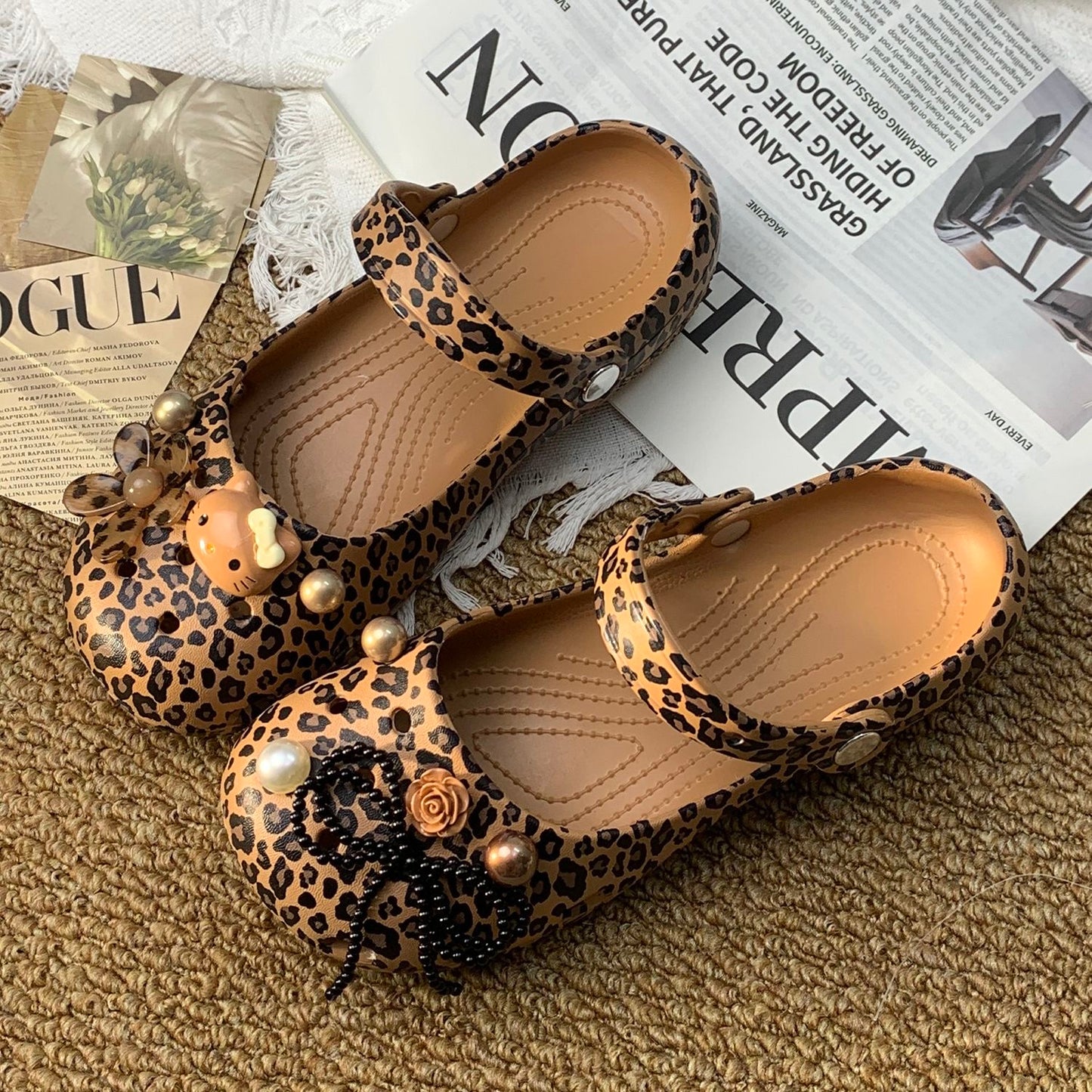 Hello Kitty Customizable Crocs-Style Clogs Summer Beach Shoes