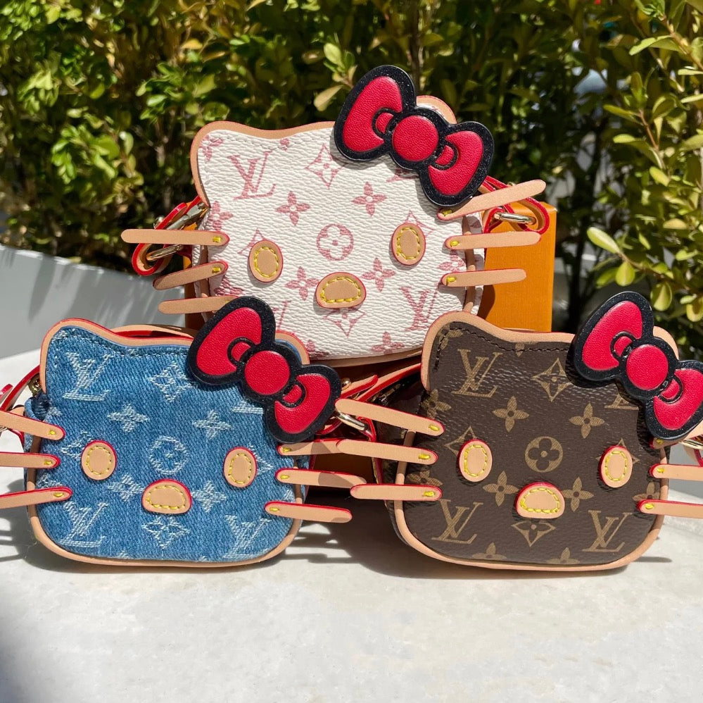 HELLO KITTY ミニランチケース パンダデザイン激レア貴重レトロ Hello Kitty Mini Designer Bag – GoodChoyice