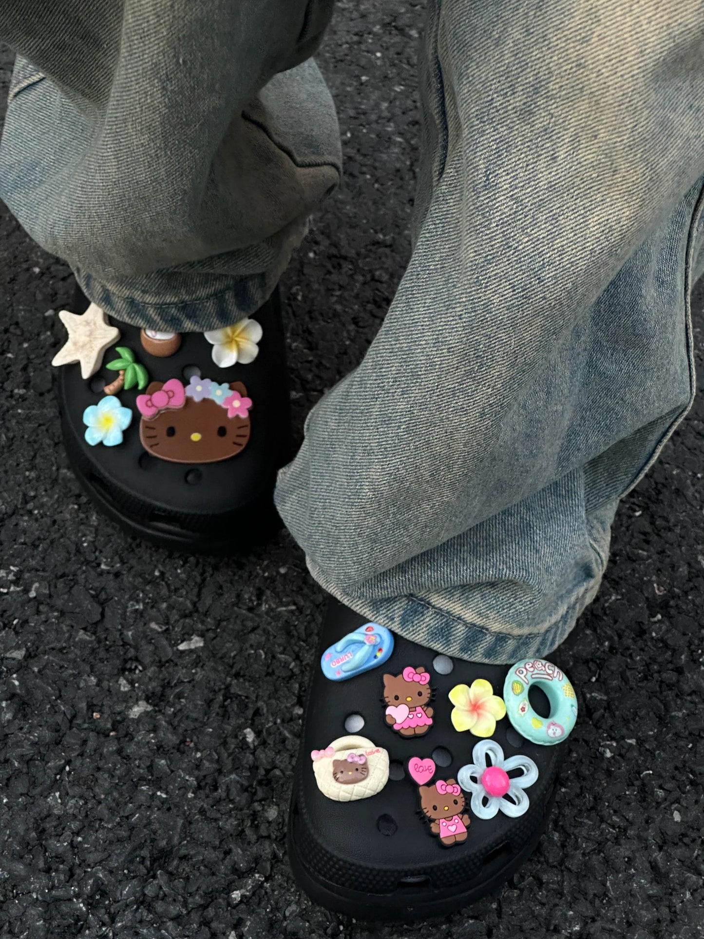 Tan Hellokitty Charms Cute Pack Pins Shoe Decoration Croc Accessories for Croc Bags Clogs Slides