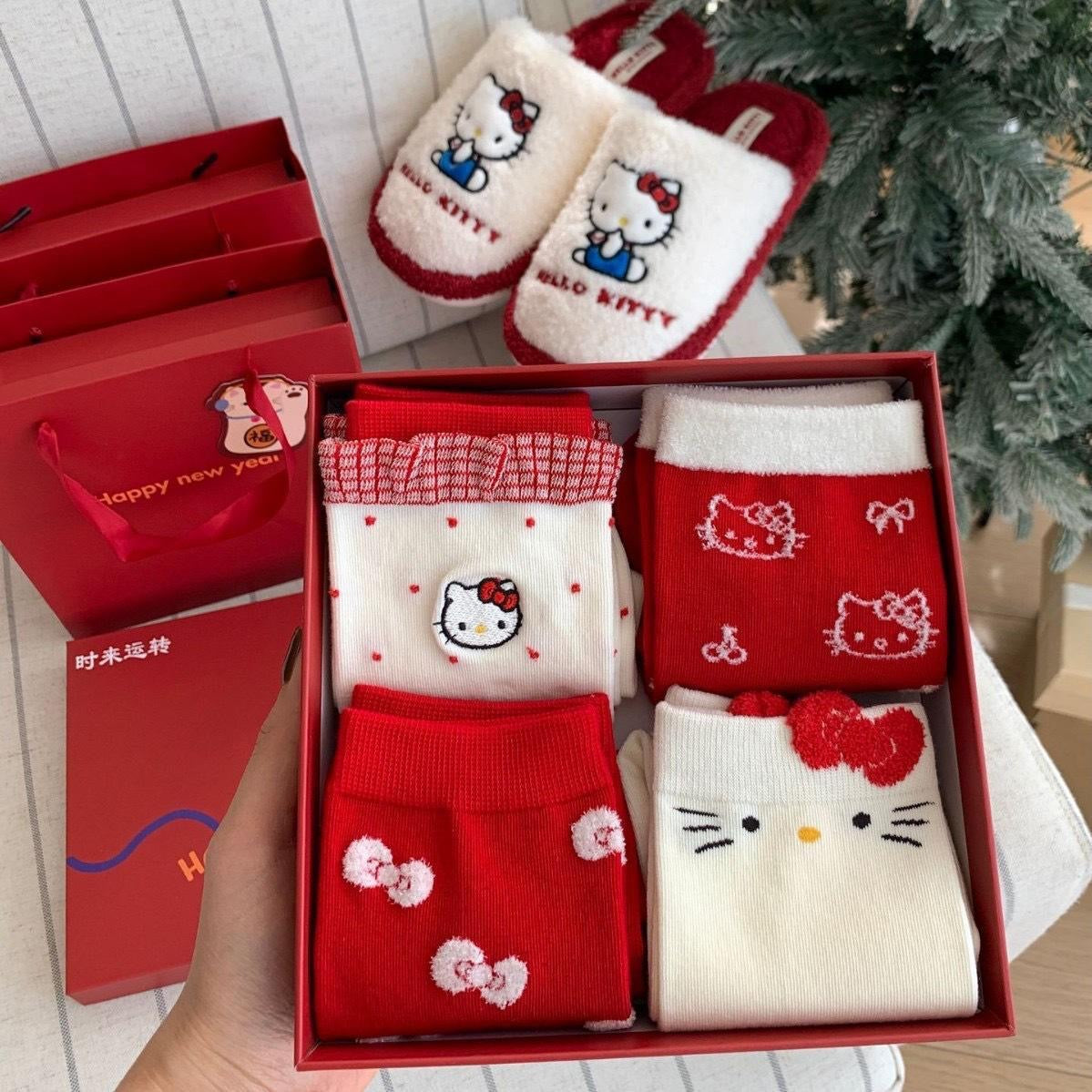 Hello Kitty Merry & Bright Socks 4 Pic Set