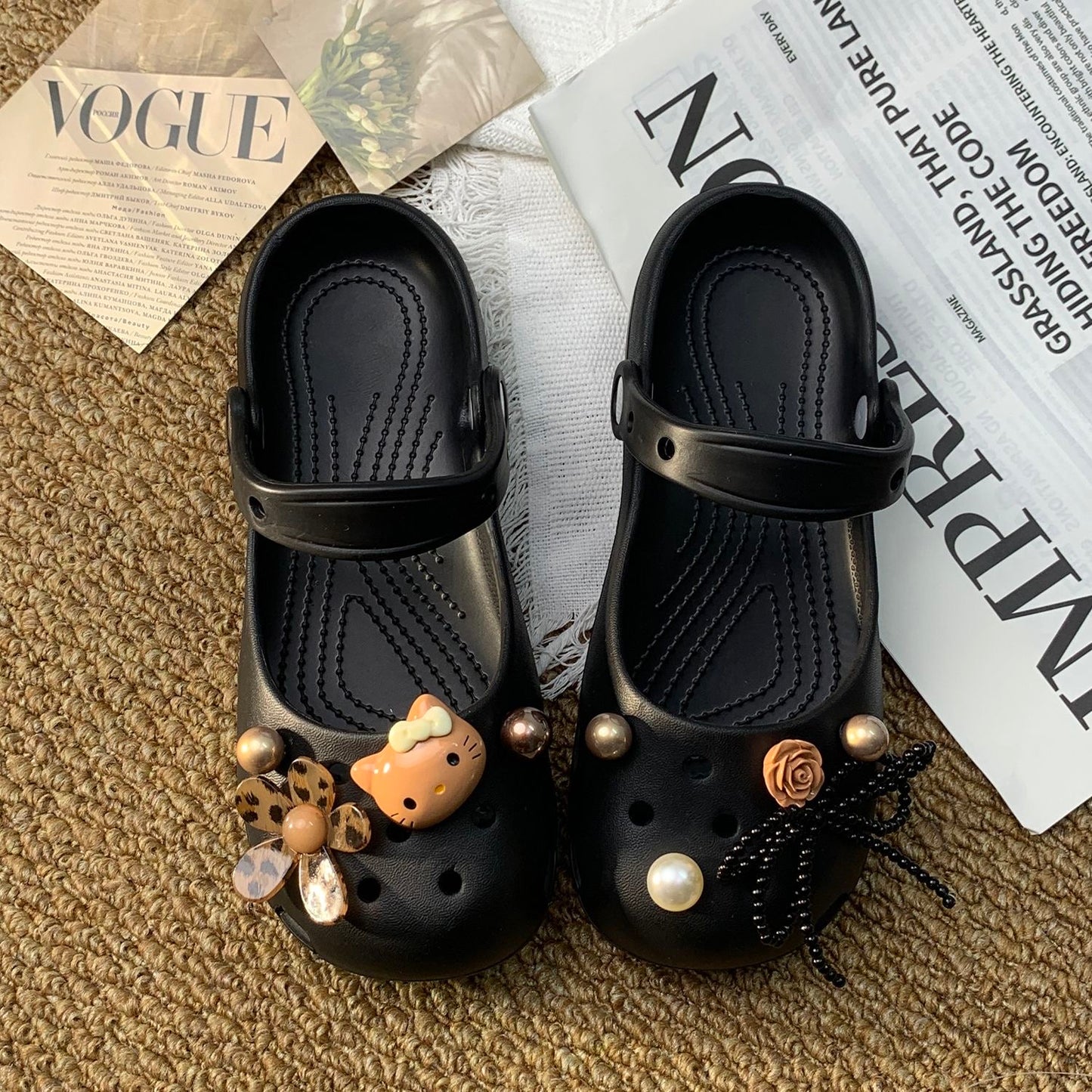 Hello Kitty Customizable Crocs-Style Clogs Summer Beach Shoes