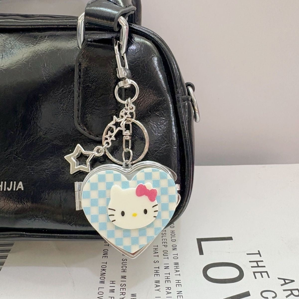 Hello Kitty Heart Mirror Keychai