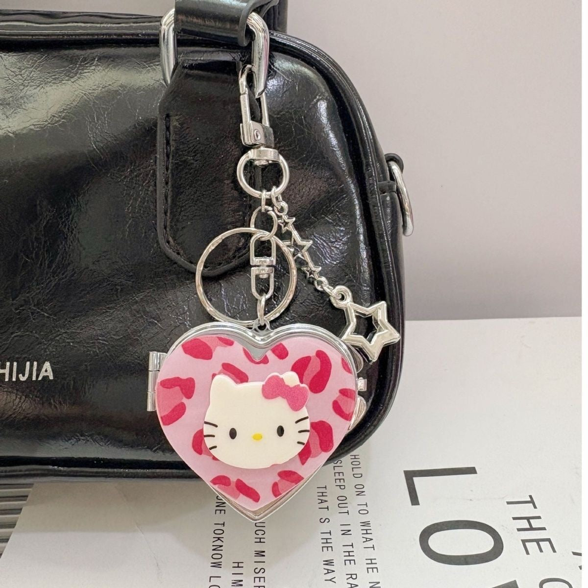 Hello Kitty Heart Mirror Keychai