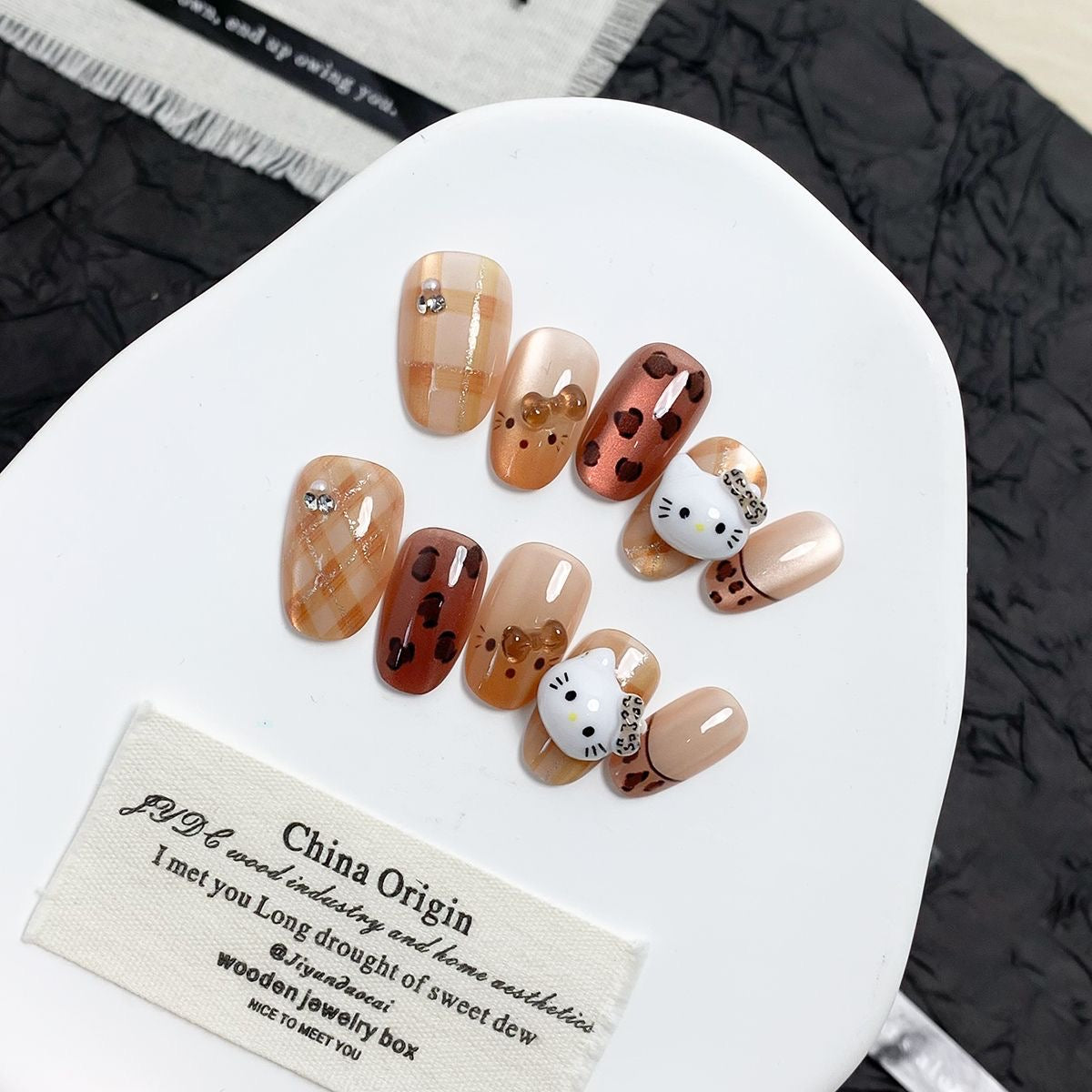 Handmade Press On Nails, Retro Leopard Hello Kitty 3D Charms, Brown Cat Eye Fall Kawaii Fake Nails for Women