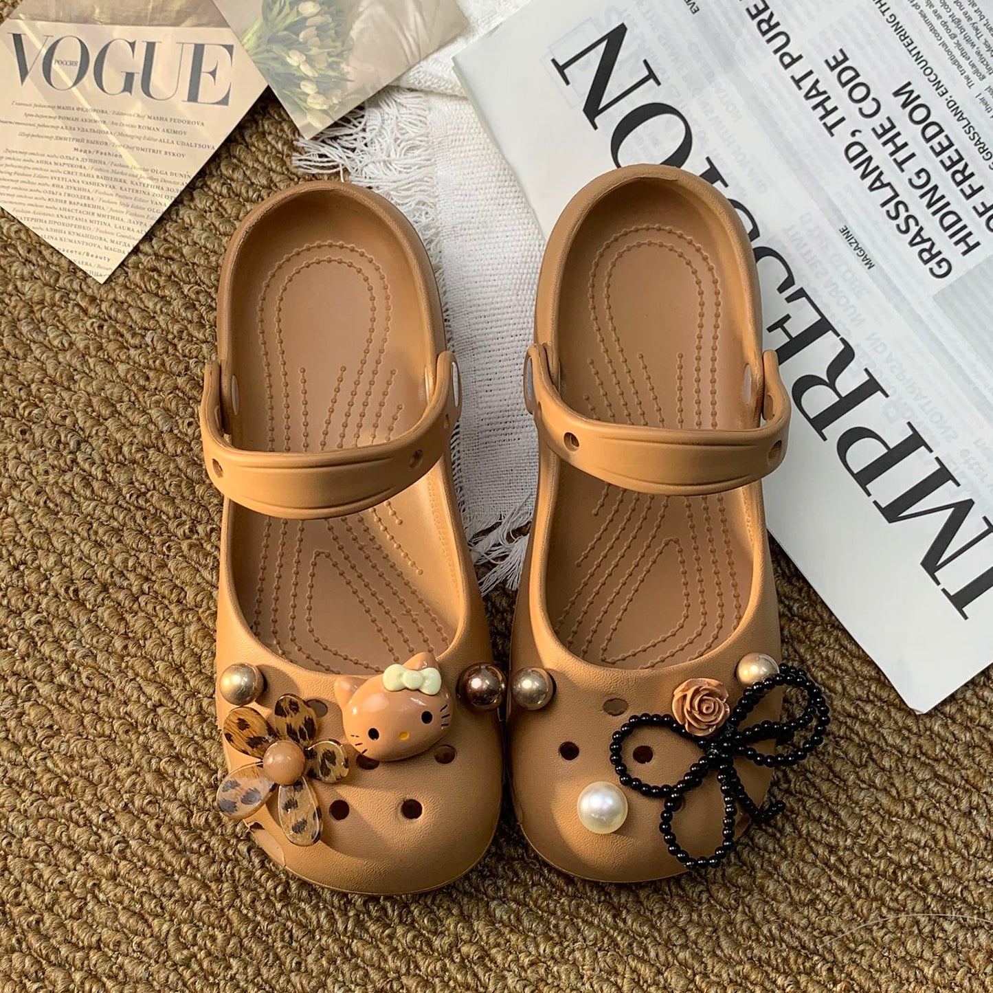 Hello Kitty Customizable Crocs-Style Clogs Summer Beach Shoes