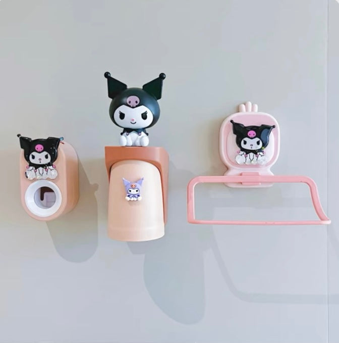 Magnetisches Badezimmer-Organizer-Set zum Aufhängen für Kinder von Sanrio