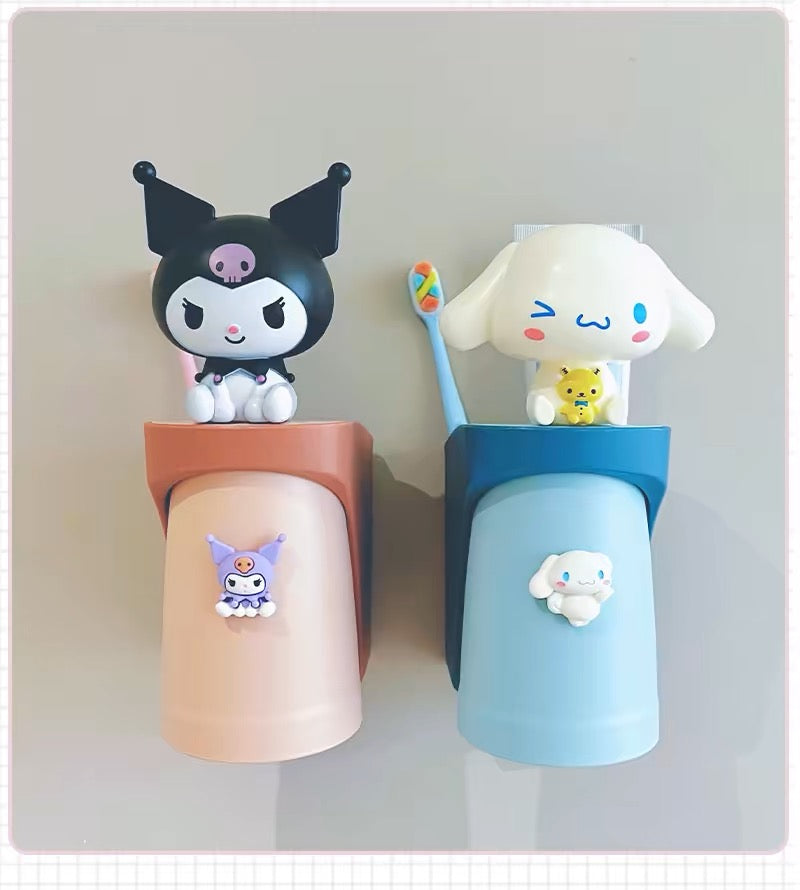 Magnetisches Badezimmer-Organizer-Set zum Aufhängen für Kinder von Sanrio