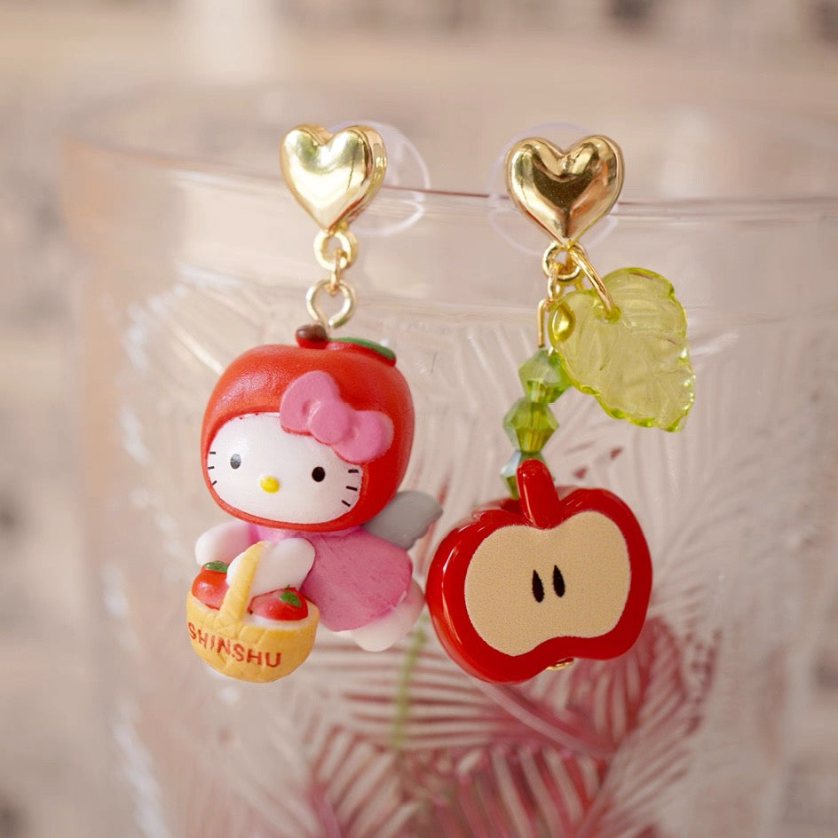 Hello Kitty Apple Dream Asymmetric 925 Earrings