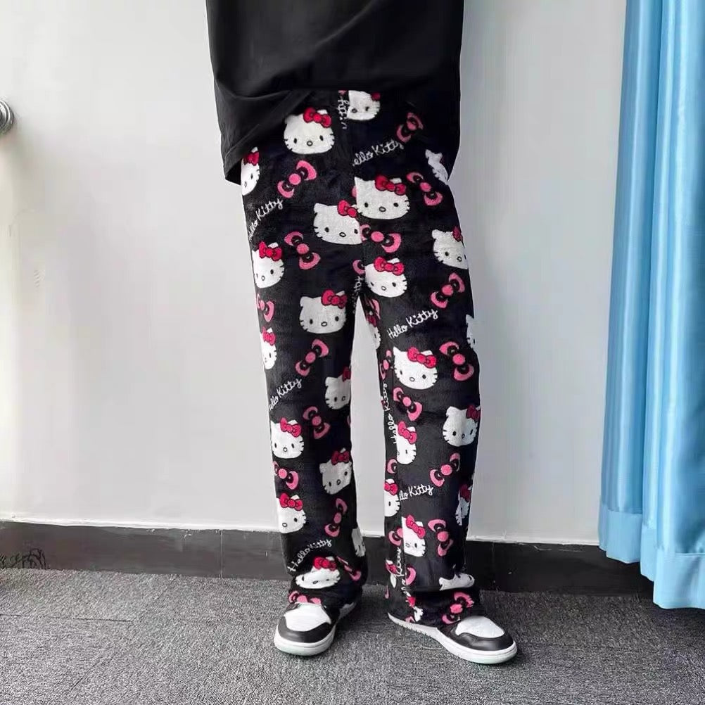 Passender Pyjama „Hello Kitty“ 