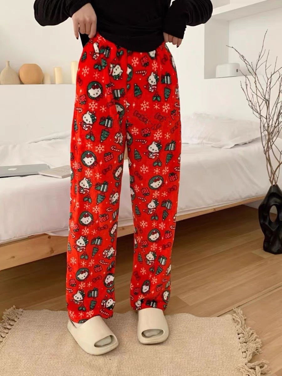 Passender Pyjama „Hello Kitty“ 