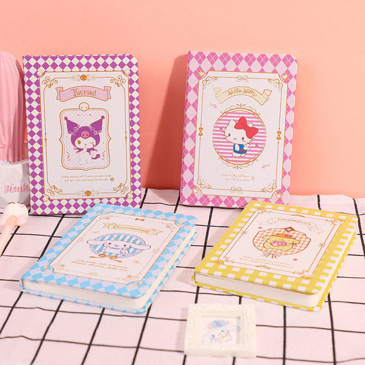 Notizbuch im Sanrio Academy-Stil