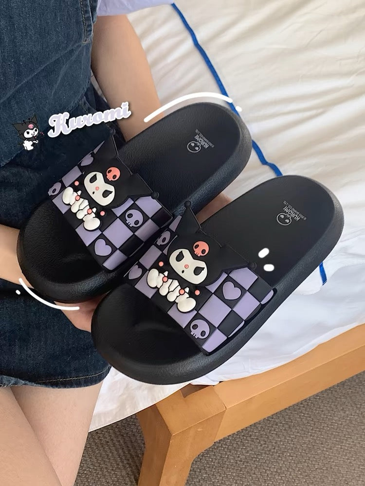 Sanrio Hausschuhe mit Schachbrett-Design