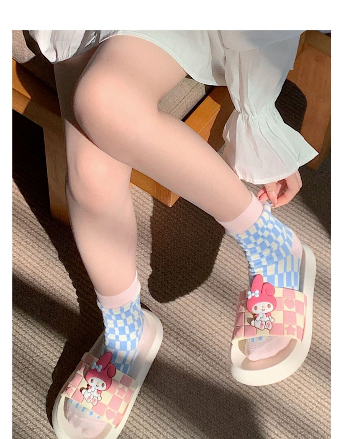 Sanrio Hausschuhe mit Schachbrett-Design
