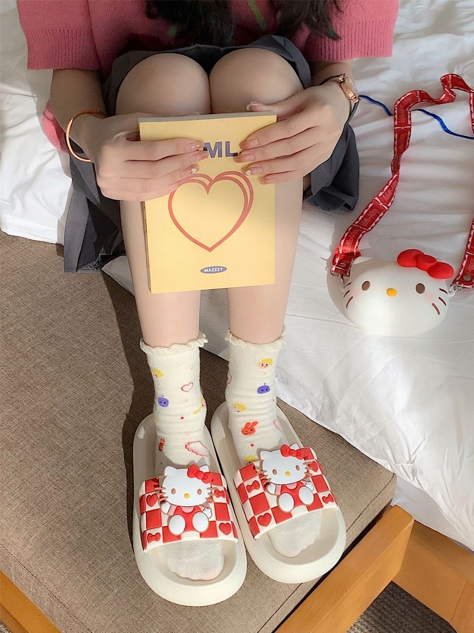 Sanrio Hausschuhe mit Schachbrett-Design