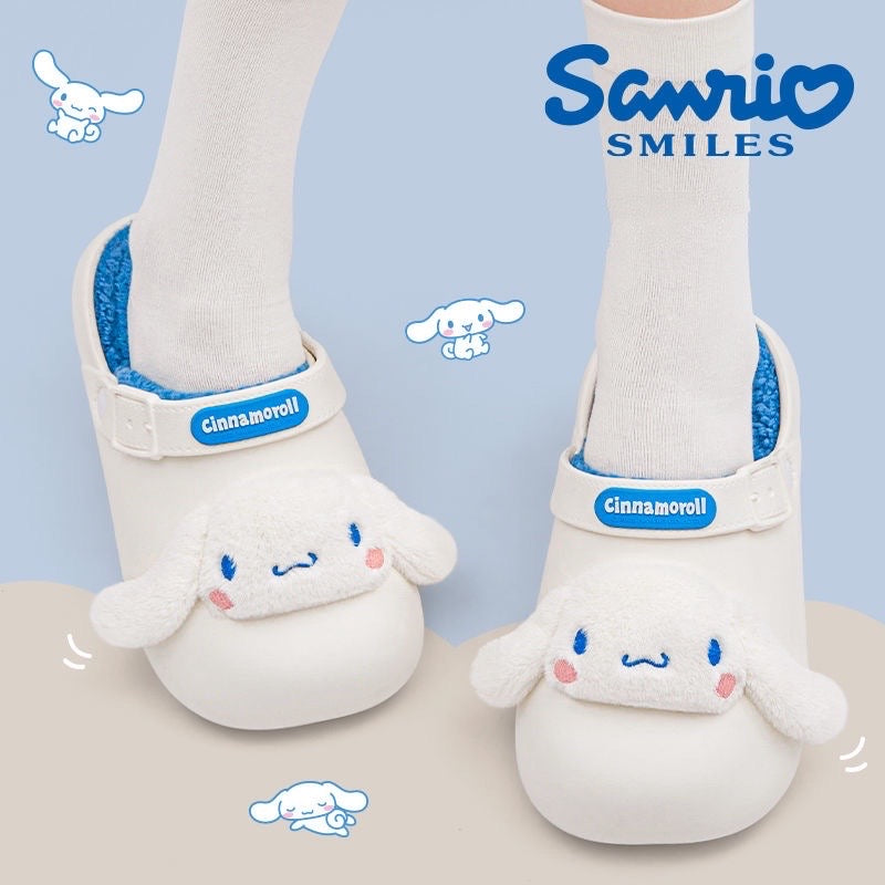 Sanrio Fleece-Hausschuhe