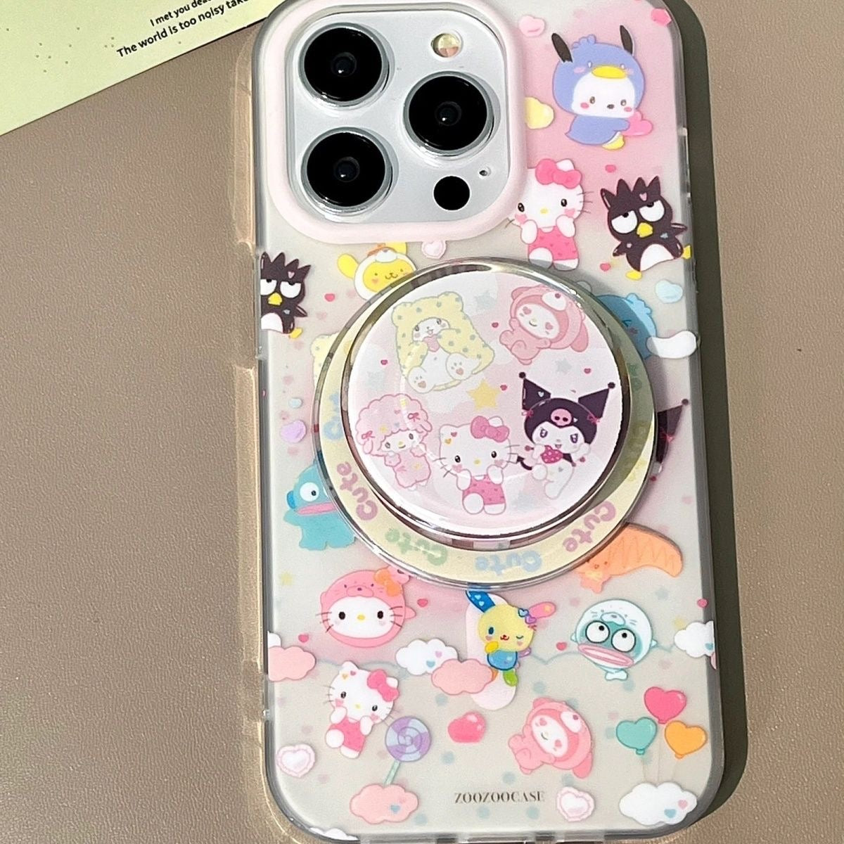 Magnetische Sanrio Family-Telefonhülle mit Ständer