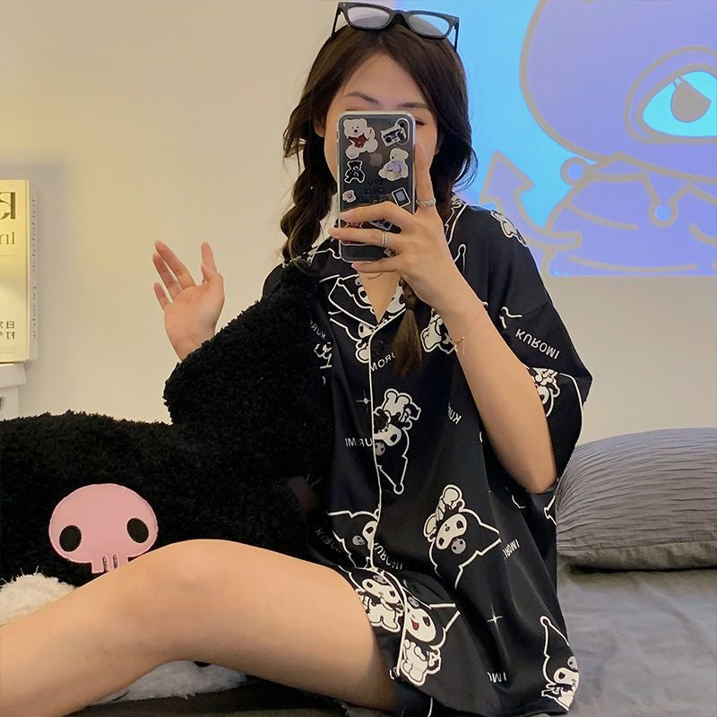 Kuromi Schwarzes Seiden-Pyjama-Set (2-tlg.)