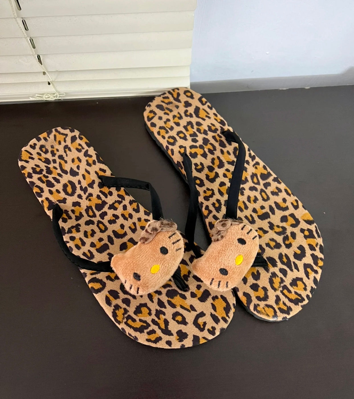 Hellokitty Flip-Flops Strandschuh mit Leopardenmuster