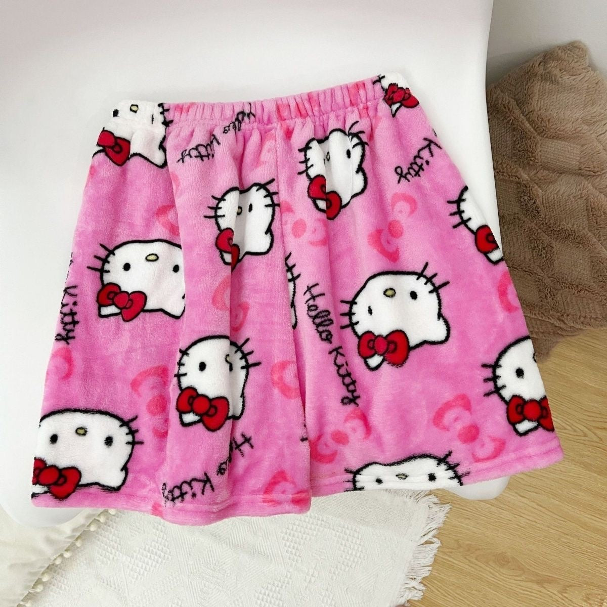 Passender Pyjama „Hello Kitty“ 