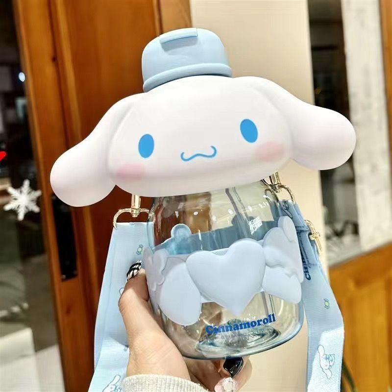 Sanrio-Cartoon-Wasserflasche (650 ml)