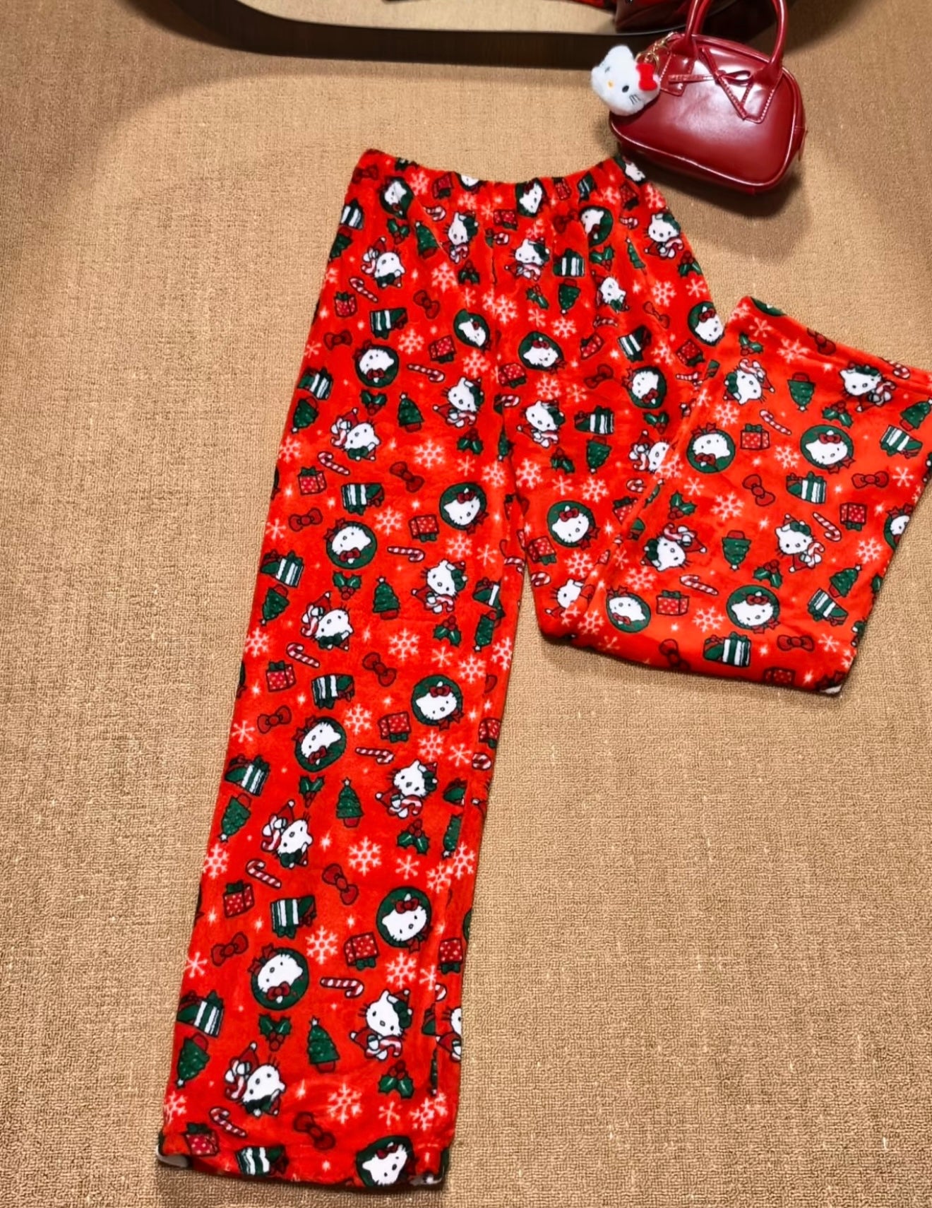 Hello Kitty Xmas Fluffy Pants