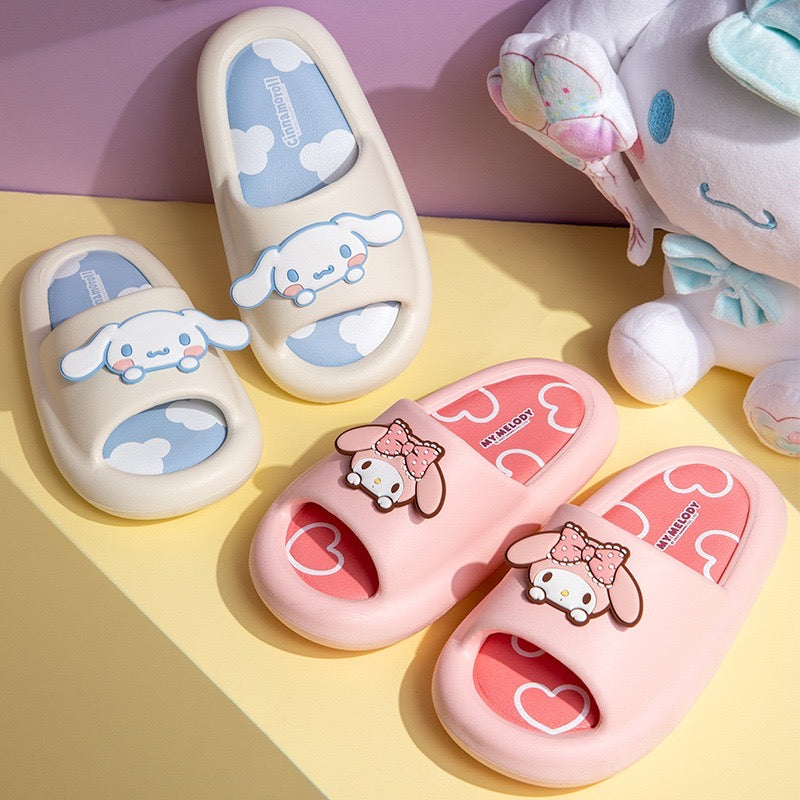 Weiche Hausschuhe von Sanrio