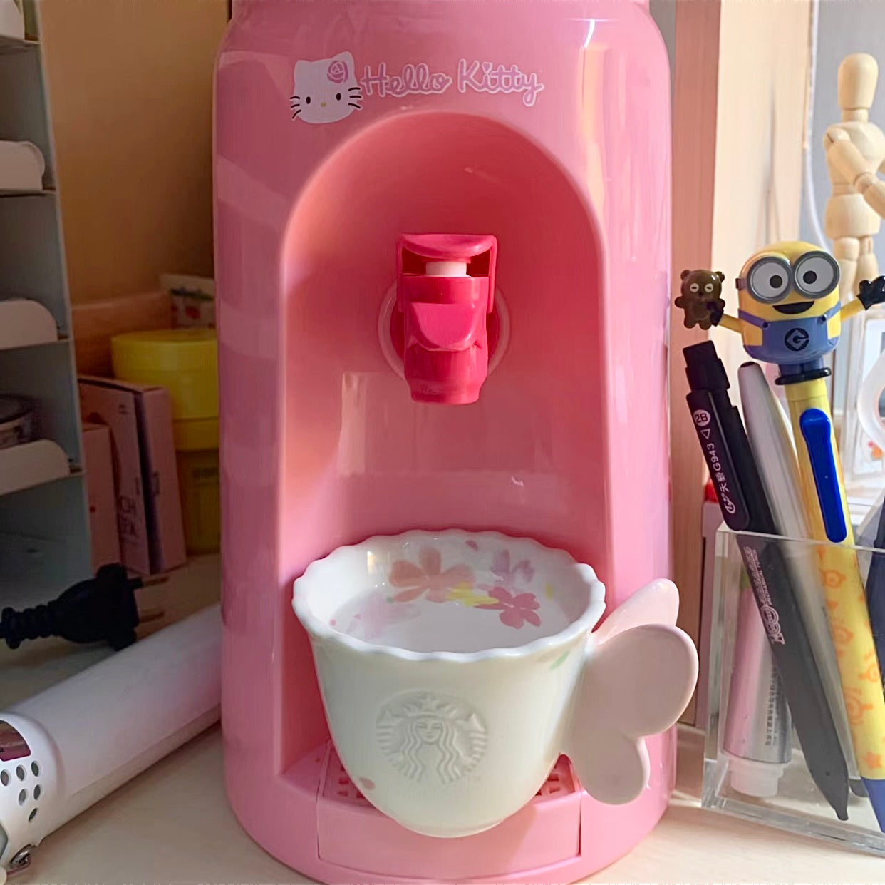 HelloKitty Water Dispenser (2000ml)