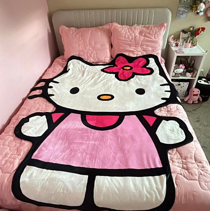 Hello Kitty Figure Blanket