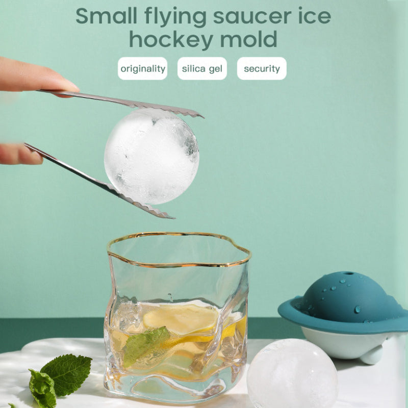 Globe Ice Cube Maker （Silicone ）Ice Mold for Juice Cocktail Whiskey, etc