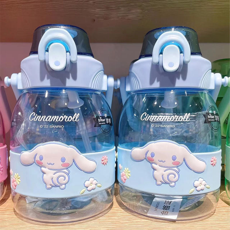 Sanrio Chubby Wasserflasche (1200ml) 
