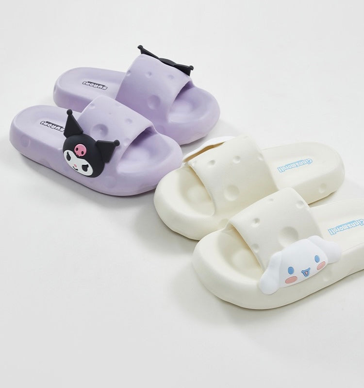 Sanrio Käse-Hausschuhe