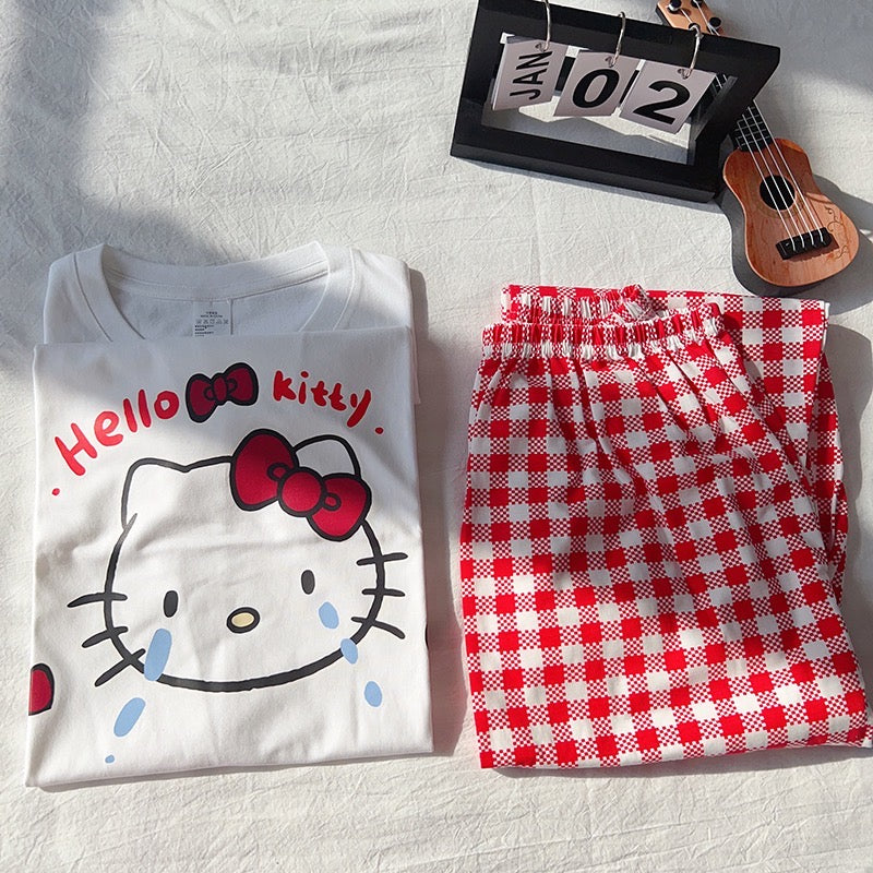 HelloKitty weinendes Baby-Schlafanzug-Set